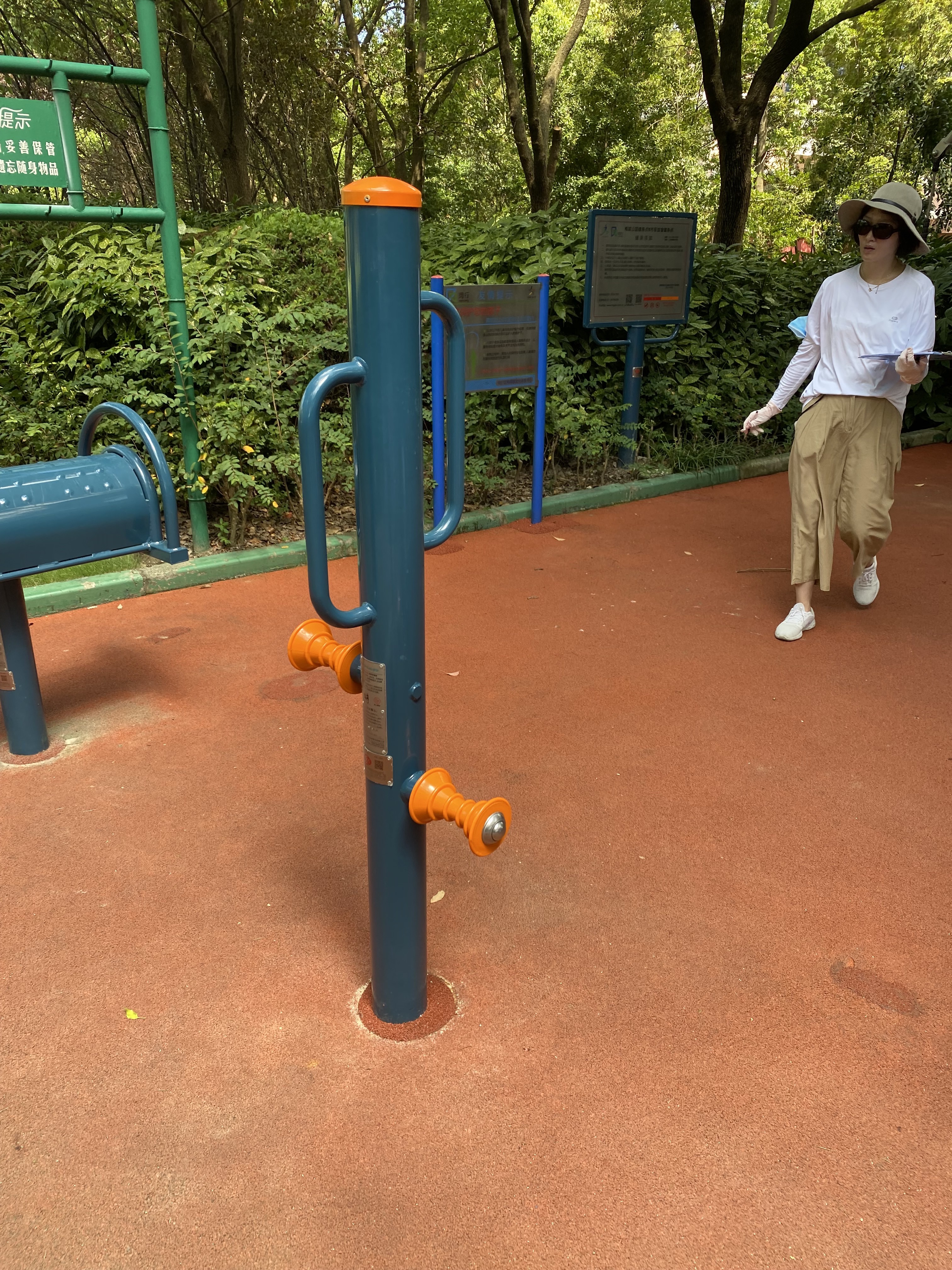 腿部按摩器
