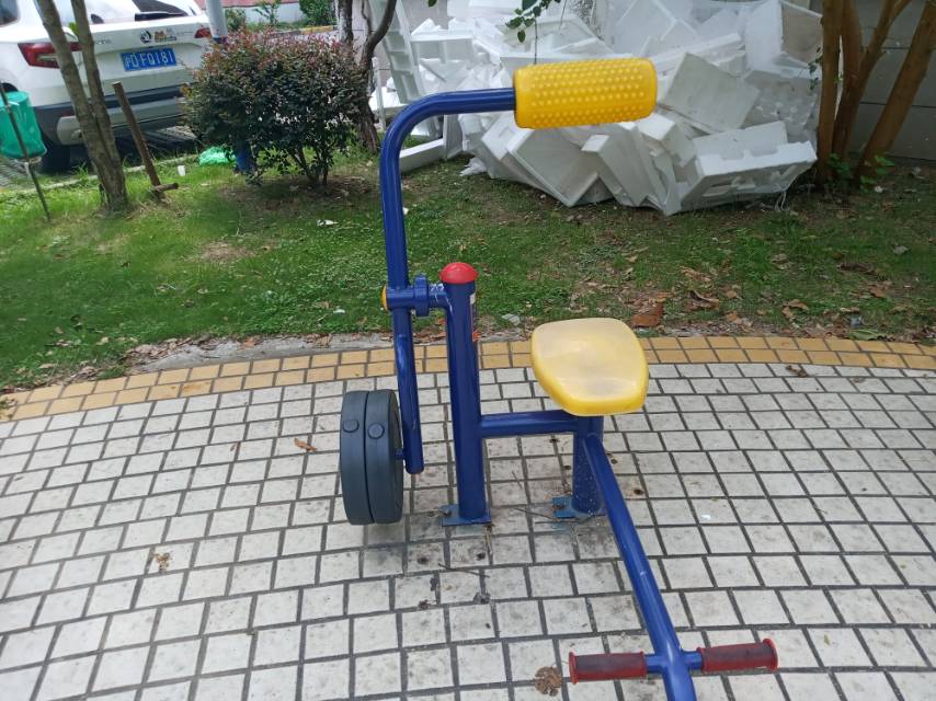 腹背鍛煉器