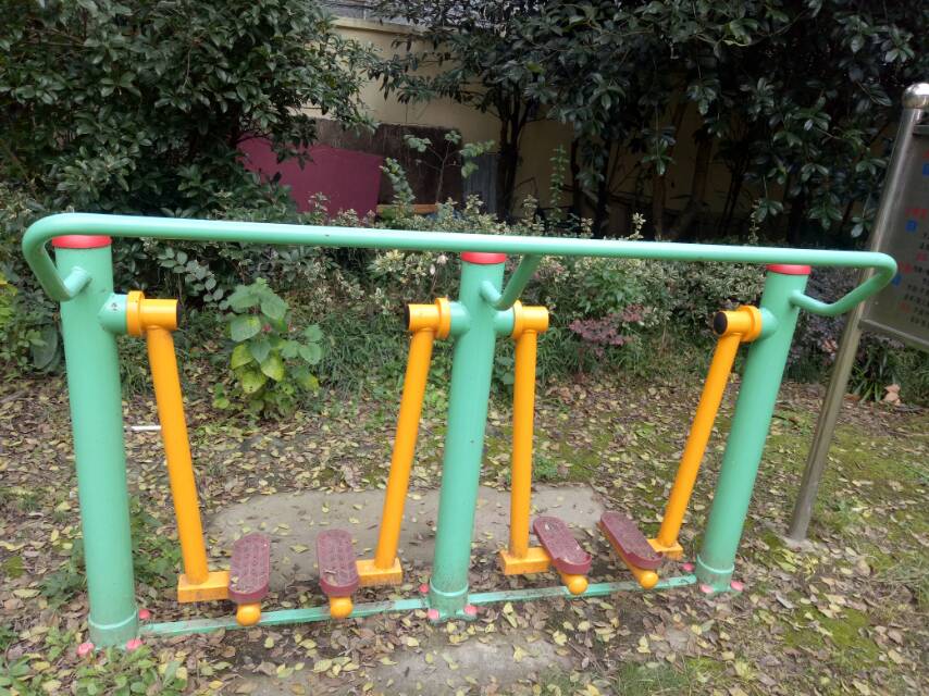 兩聯漫步機