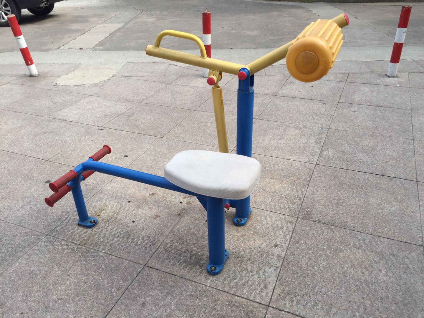 腹背鍛煉器