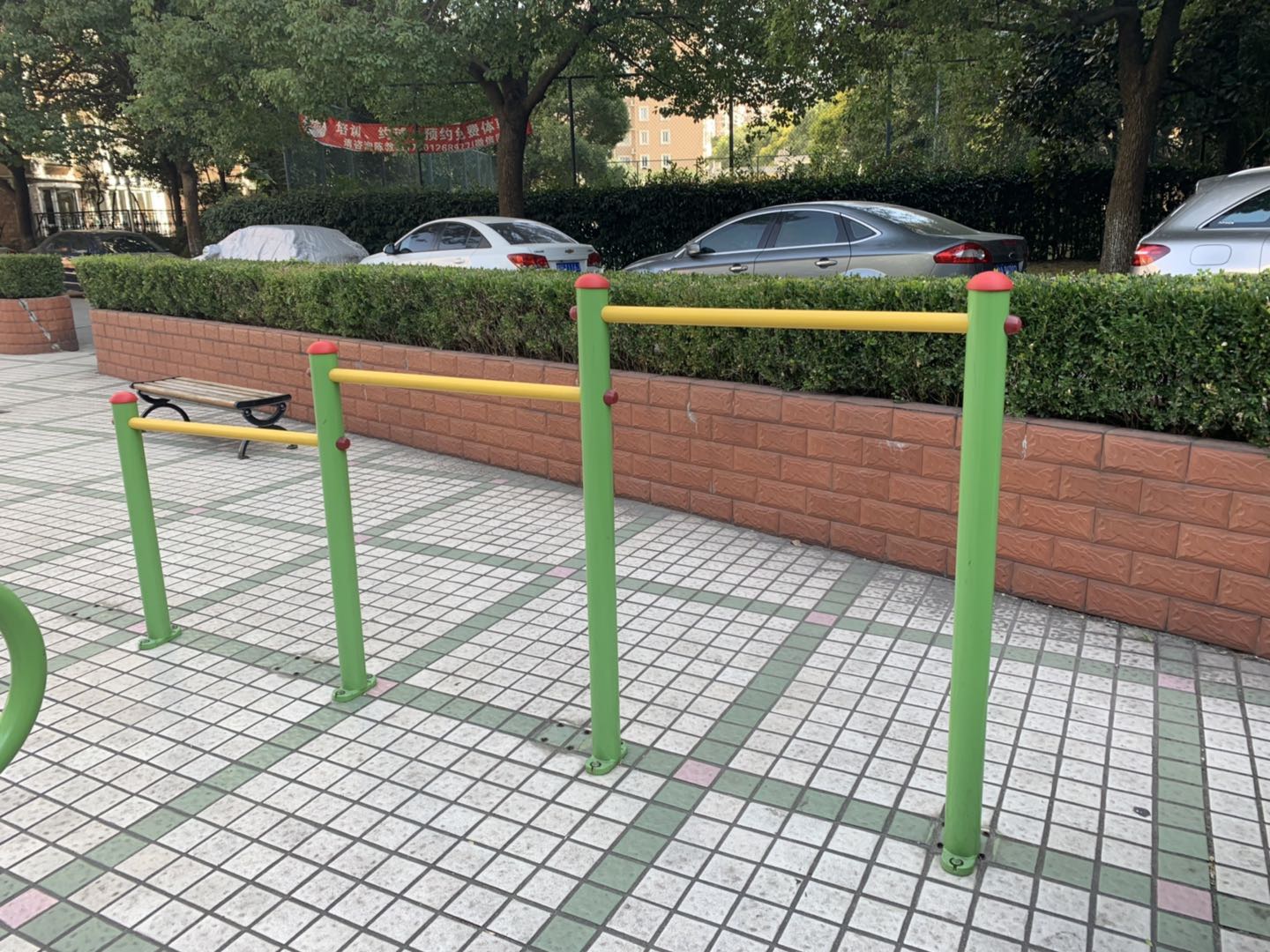 擱腿杠