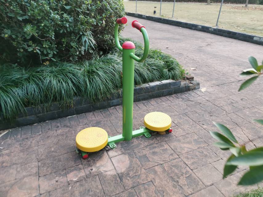 扭腰器