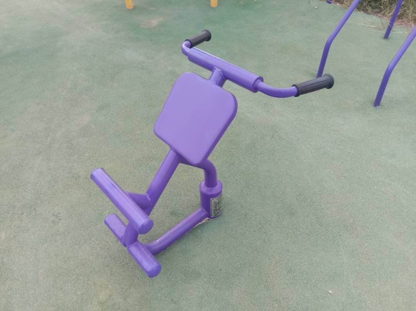 背肌訓練器