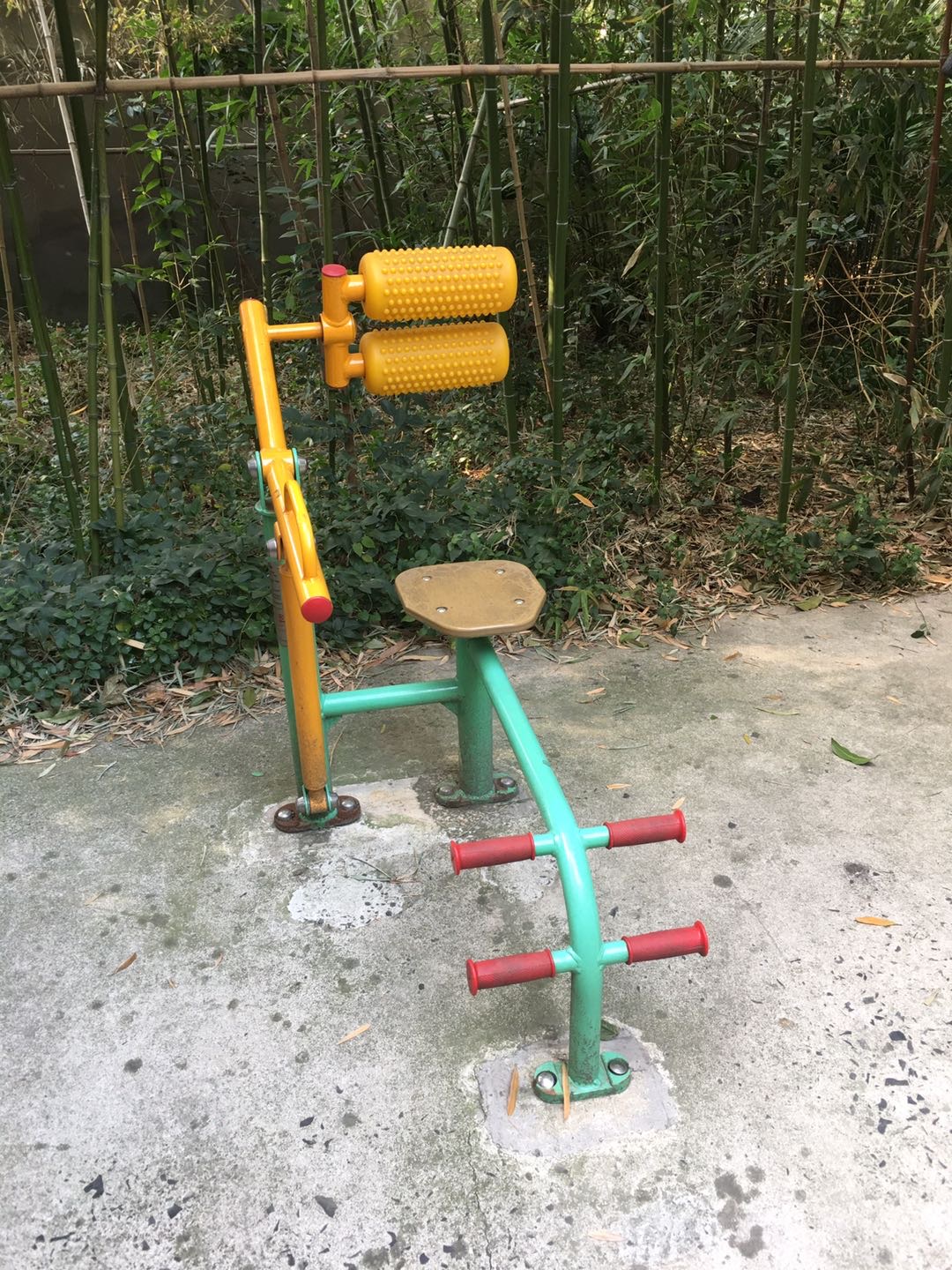 背肌訓練器