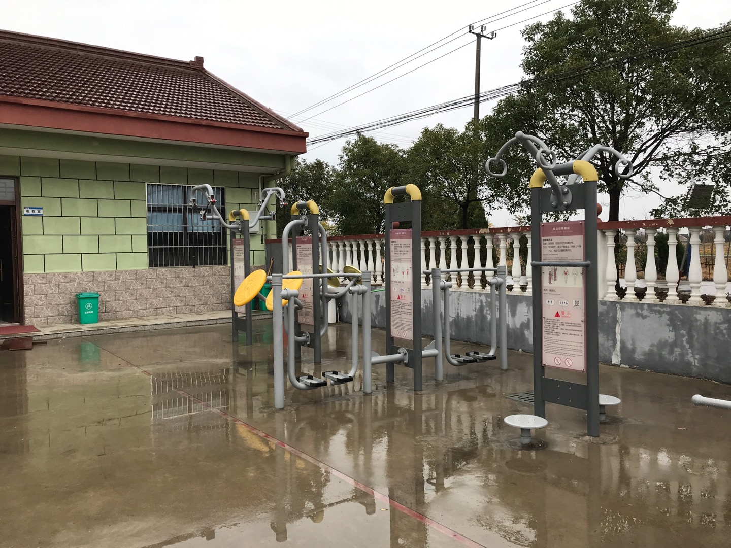 柘林鎮(zhèn)王家圩村市民益智健身點(diǎn)