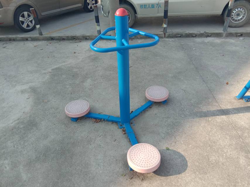 扭腰器