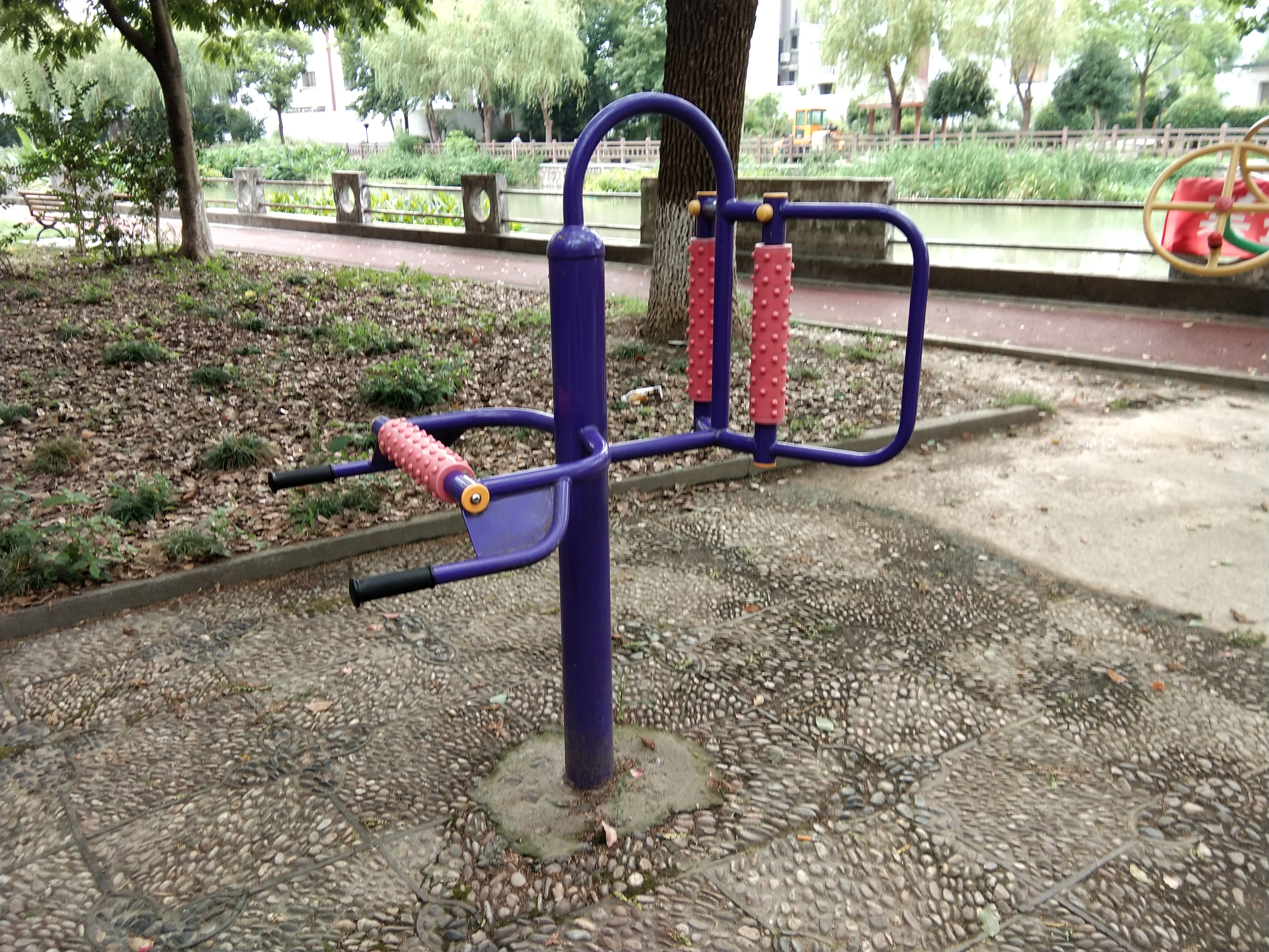 腰背按摩器