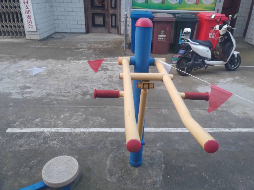 腹背鍛煉器