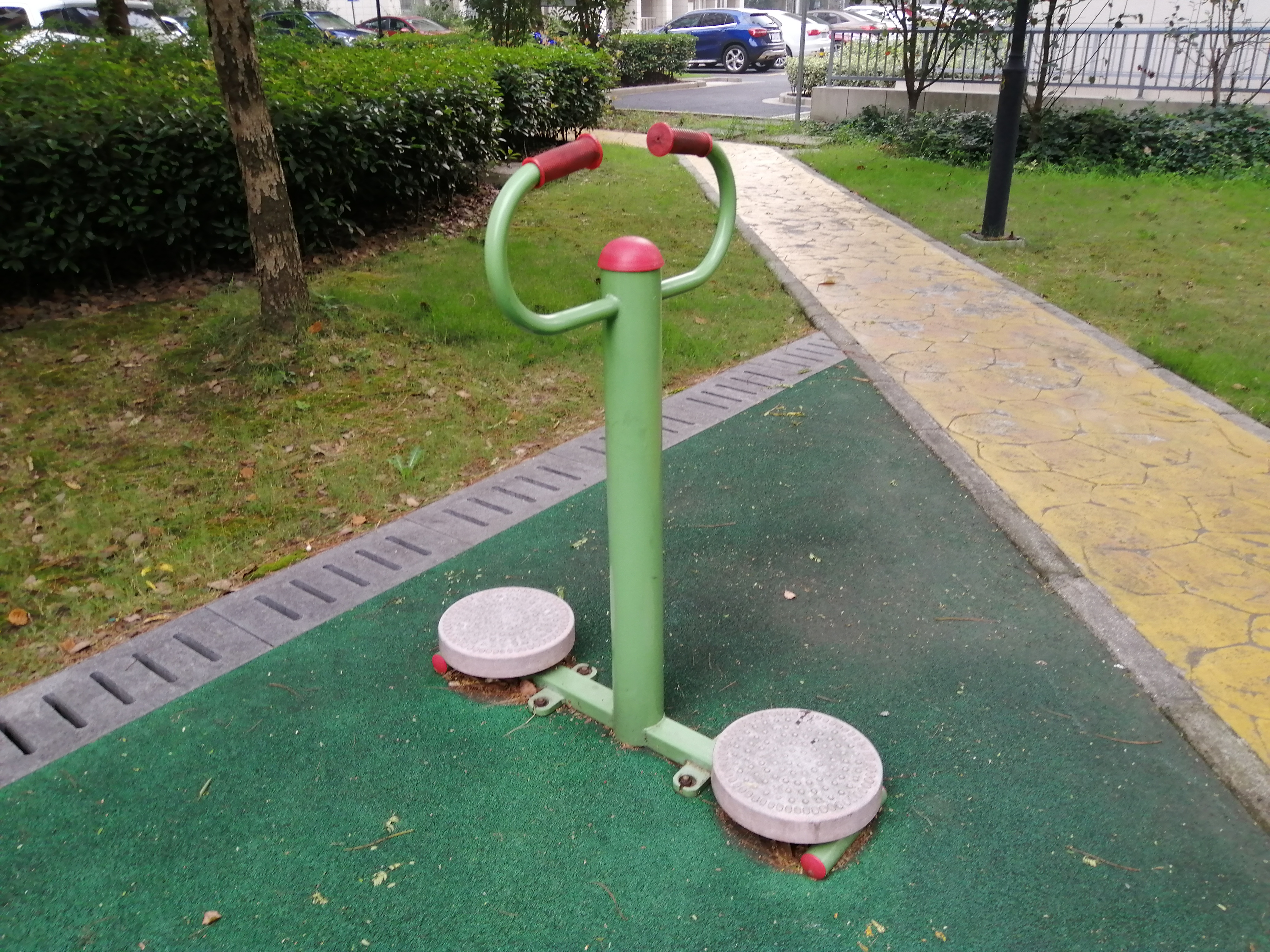 扭腰器