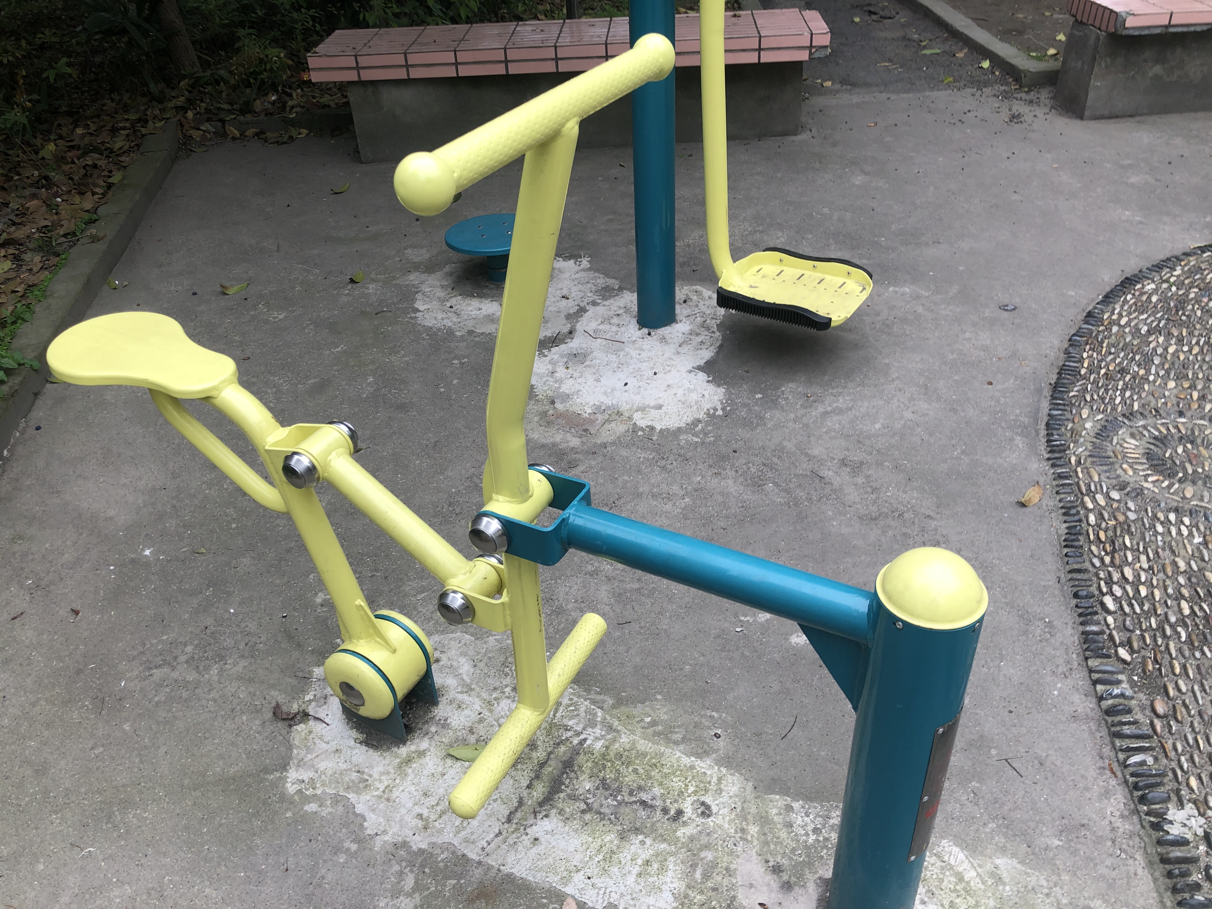 嚴楊路165弄健身點