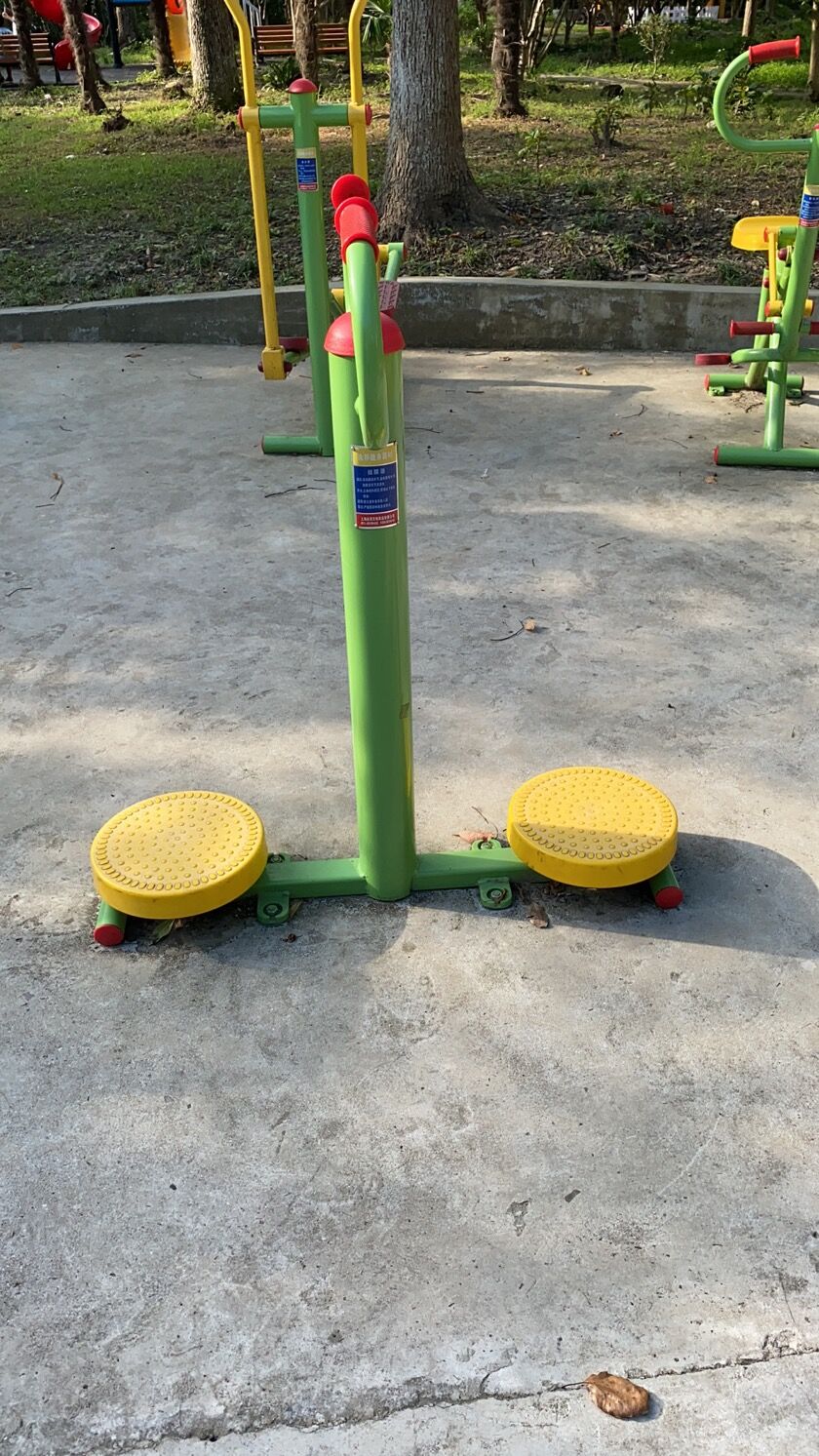 扭腰器