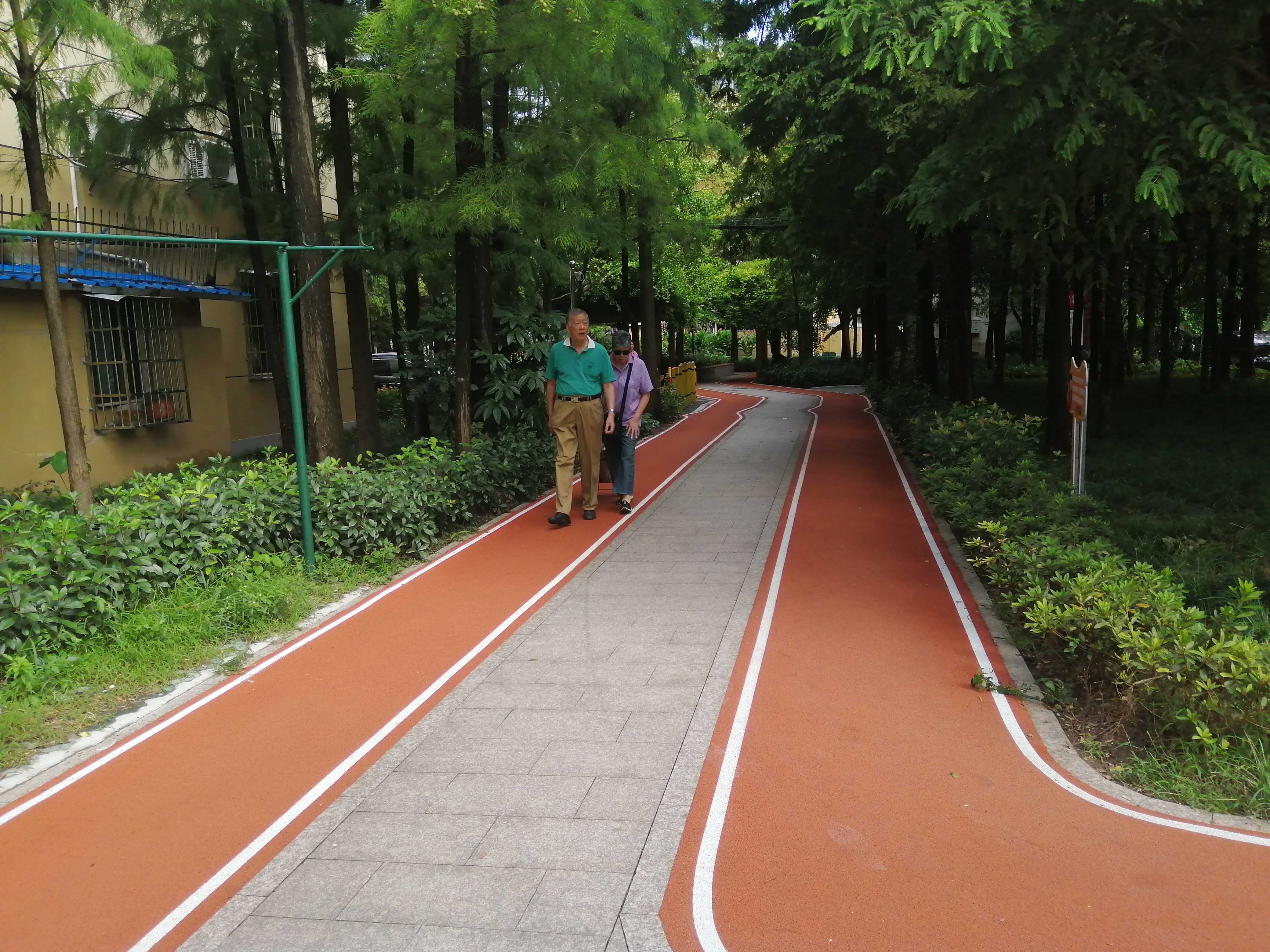 開魯四村居委健身步道