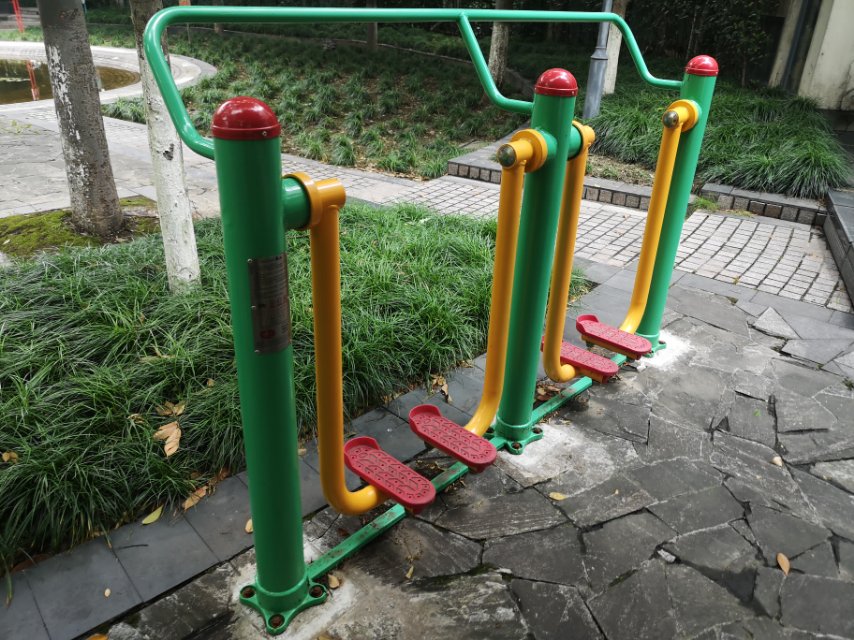 兩聯漫步機