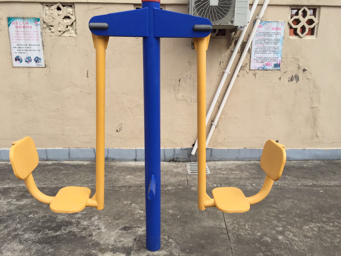 二位蹬力器
