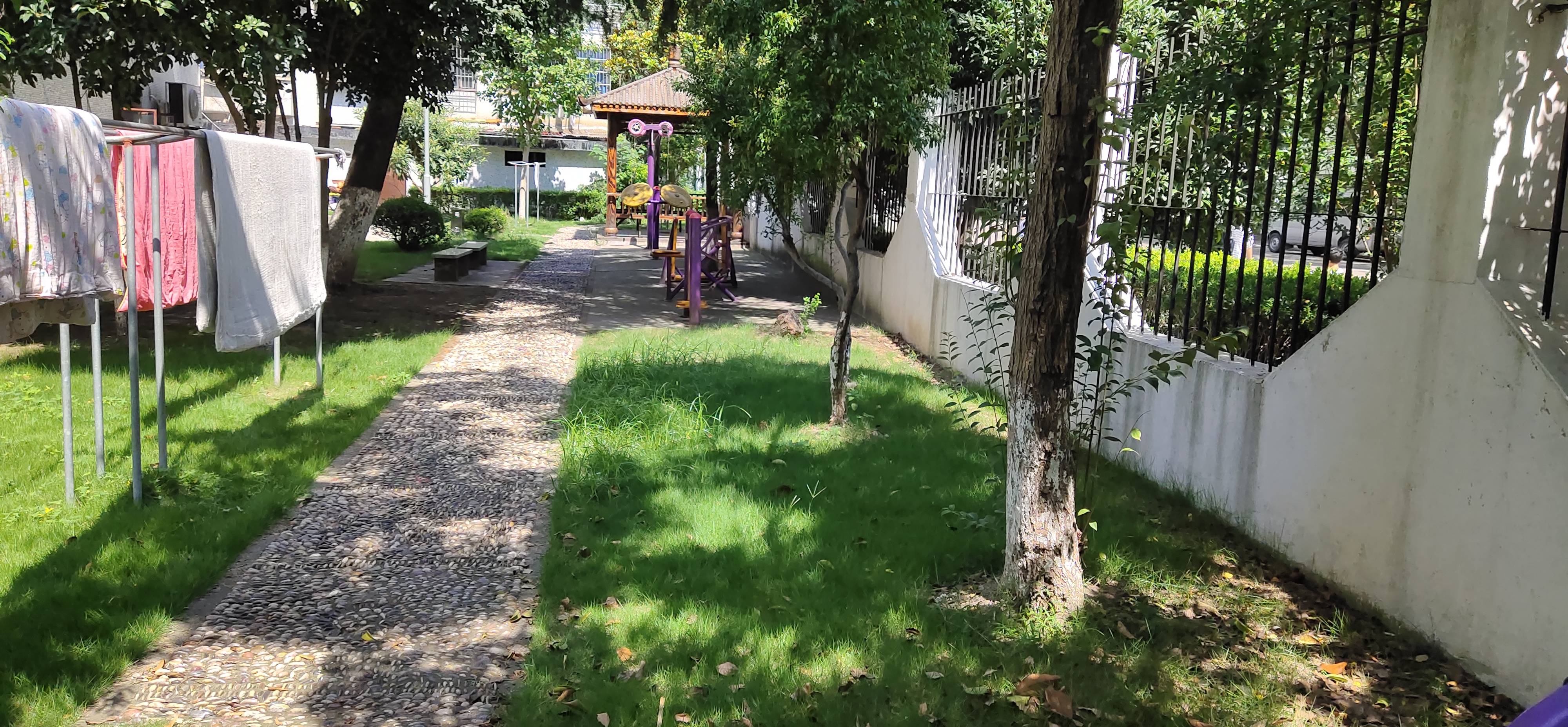 富麗居委羅南二村健身點