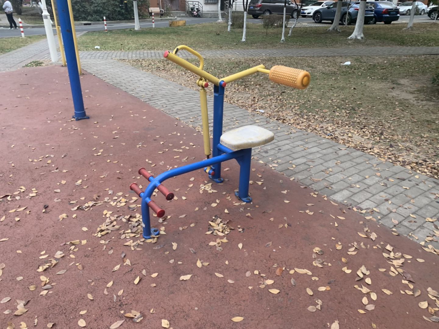 腹背鍛煉器