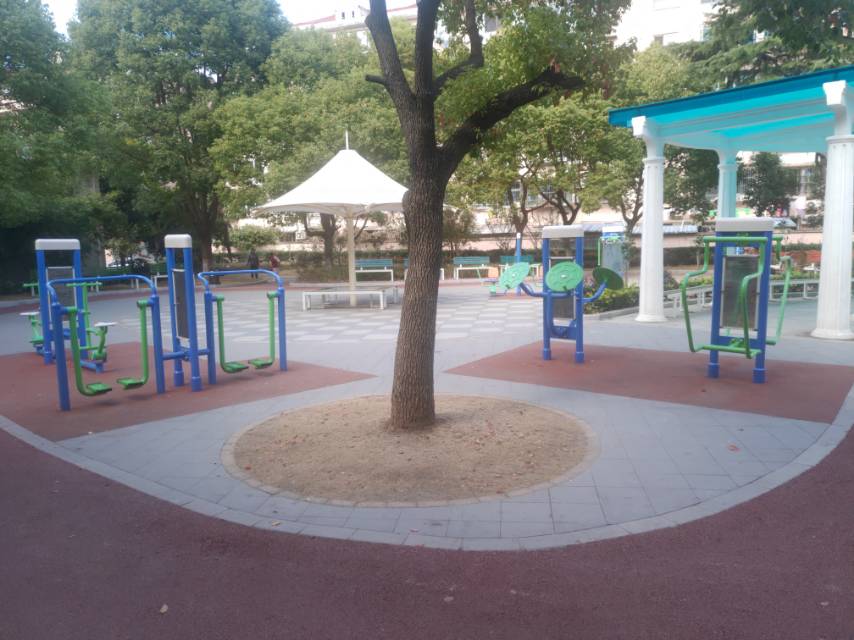 高行鎮華高二居健身苑點2