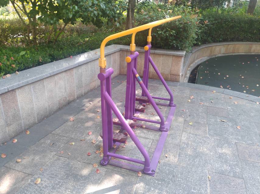 太空漫步器