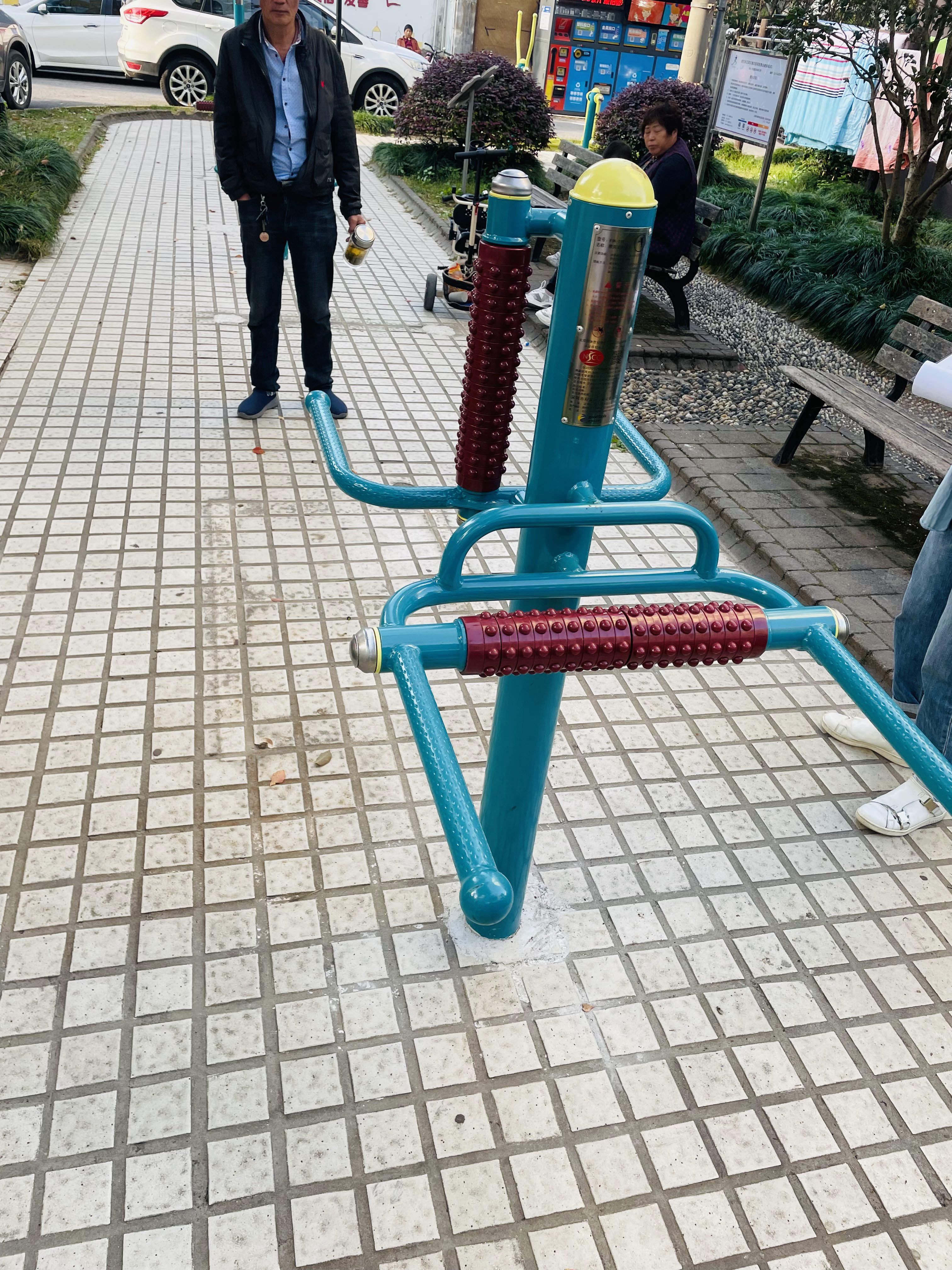 互動式腰背按摩器
