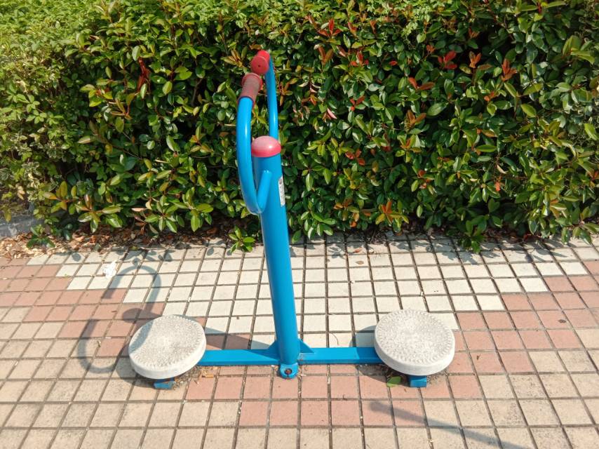 扭腰器