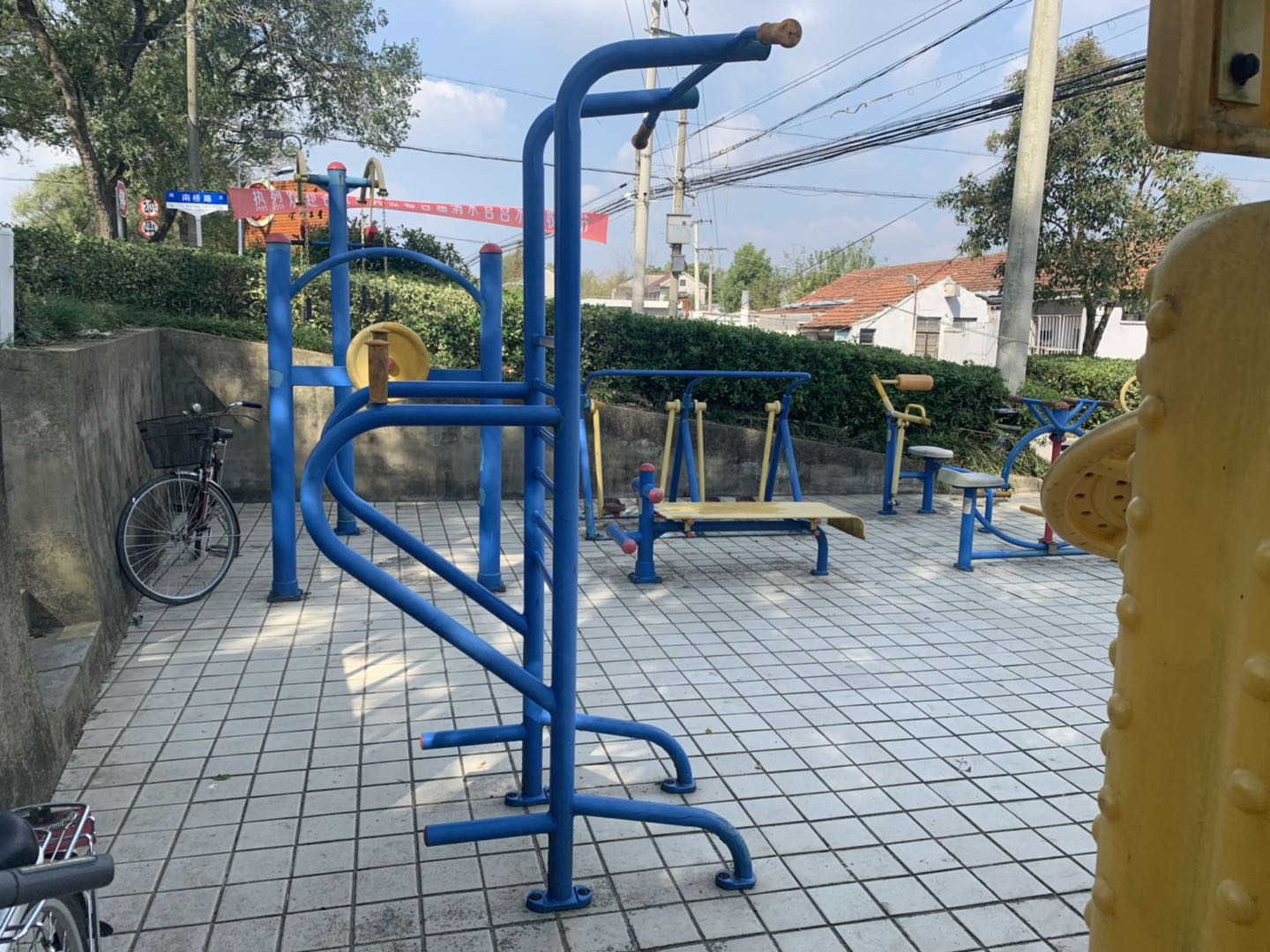 多功能訓練器