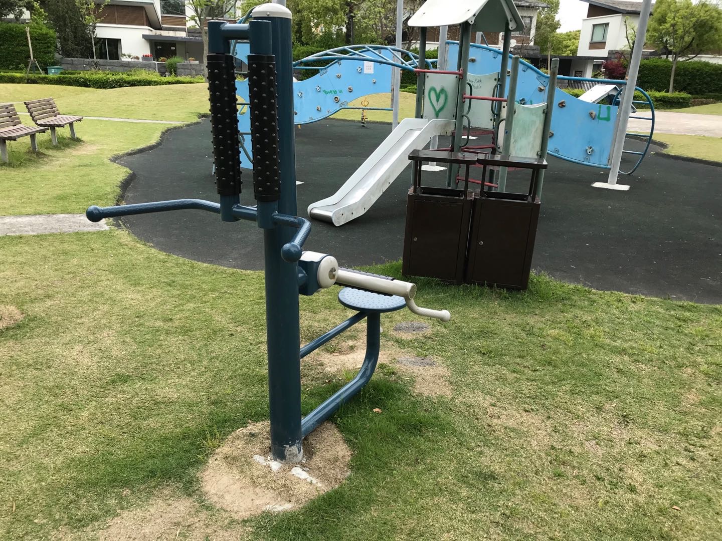 腰背按摩器
