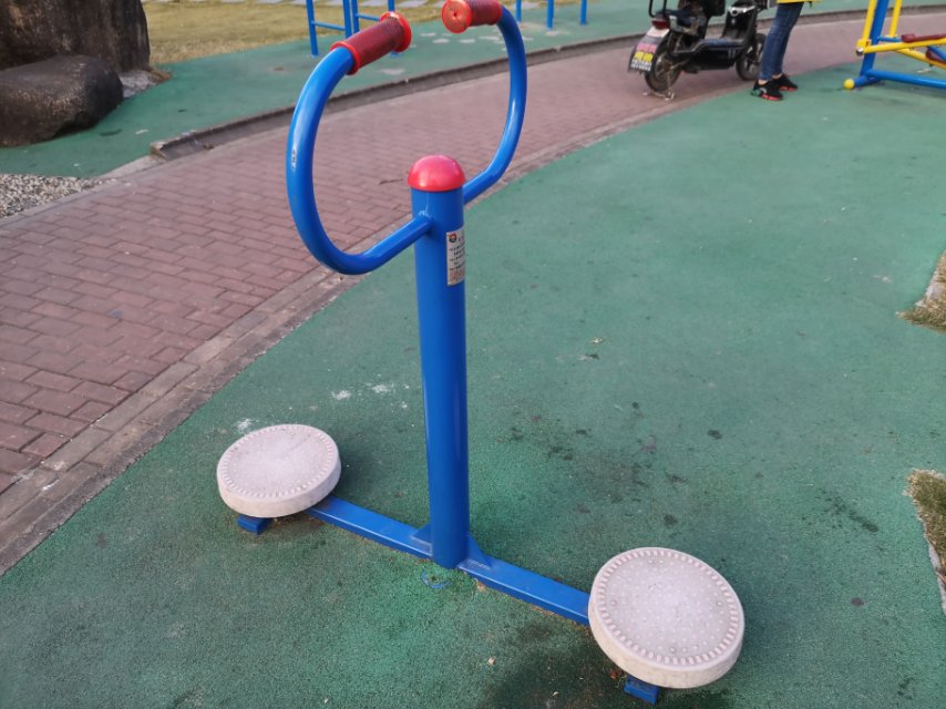 扭腰器