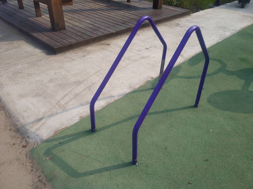 俯臥撐架