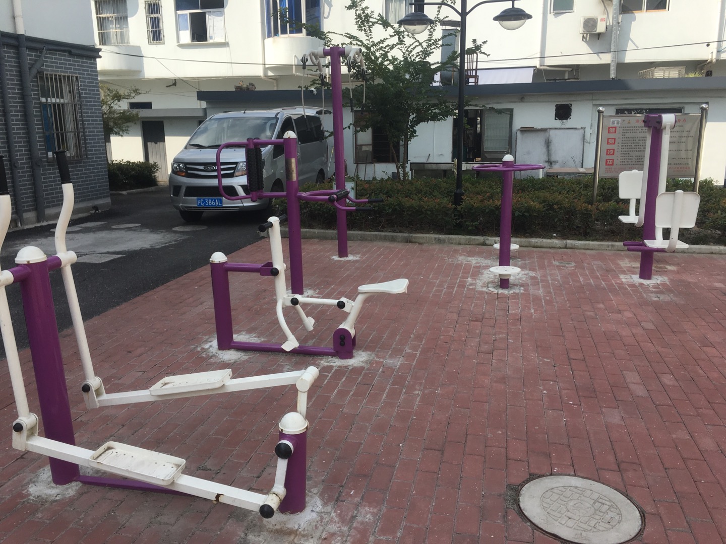 泖港居委會賓樂小區健身點