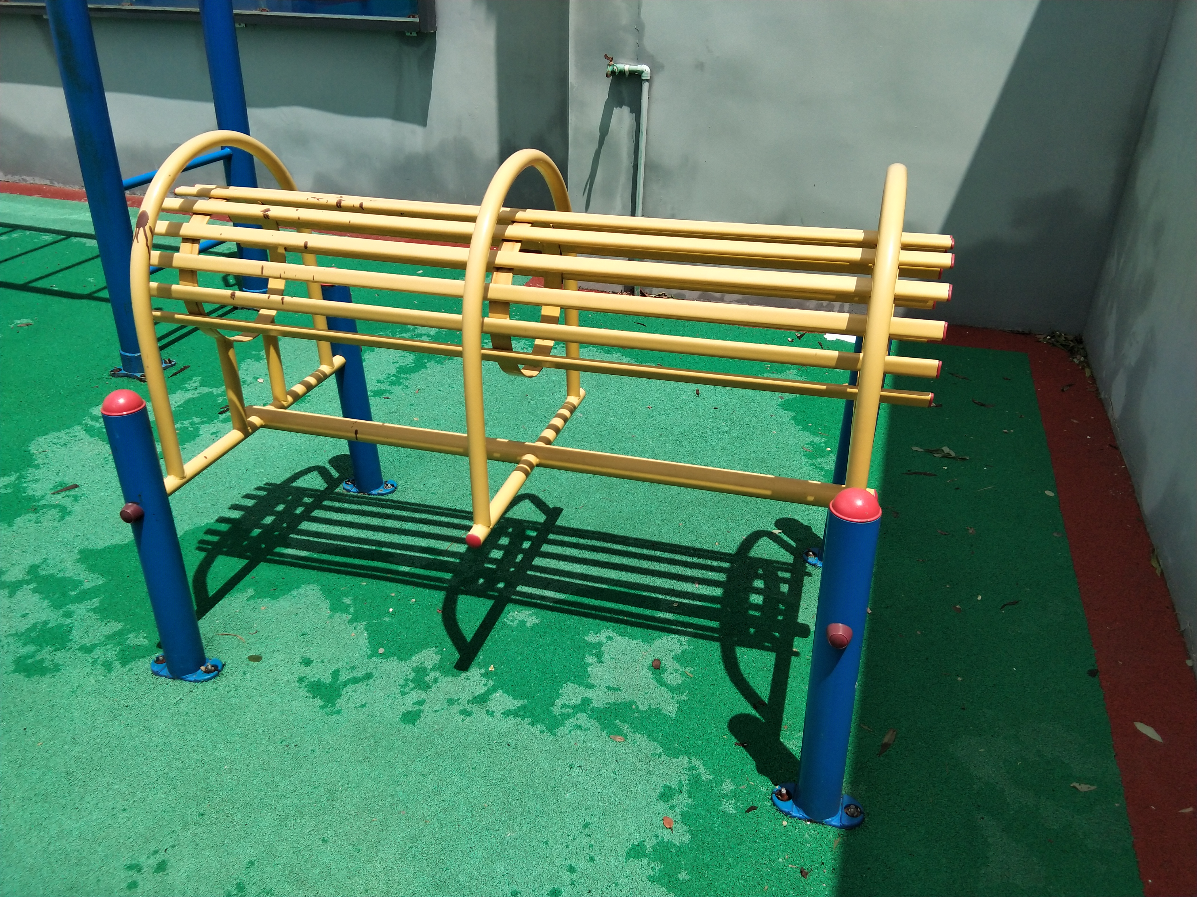 伸腰器