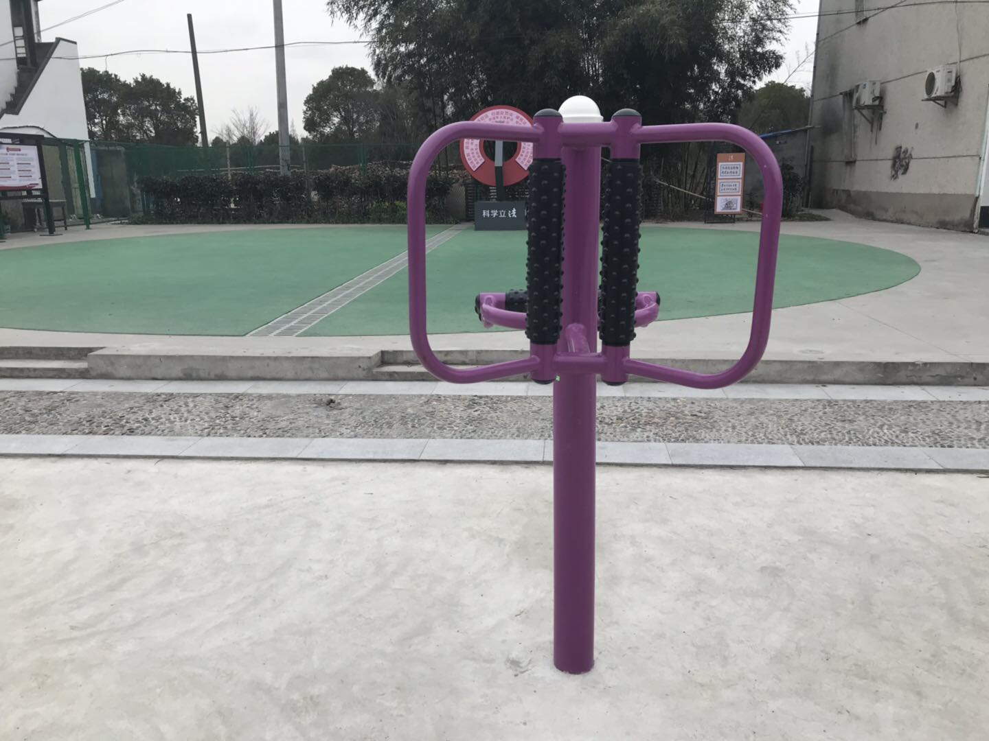腰背按摩器