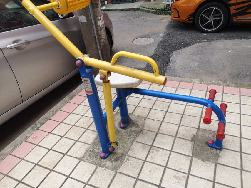 腹背鍛煉器