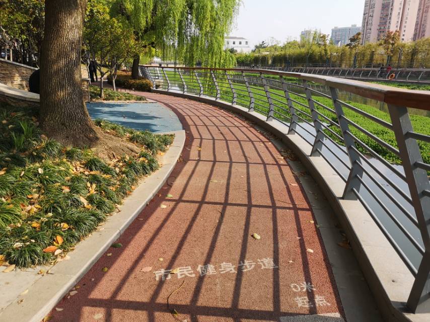 蒲匯塘河岸（東側）健身步道
