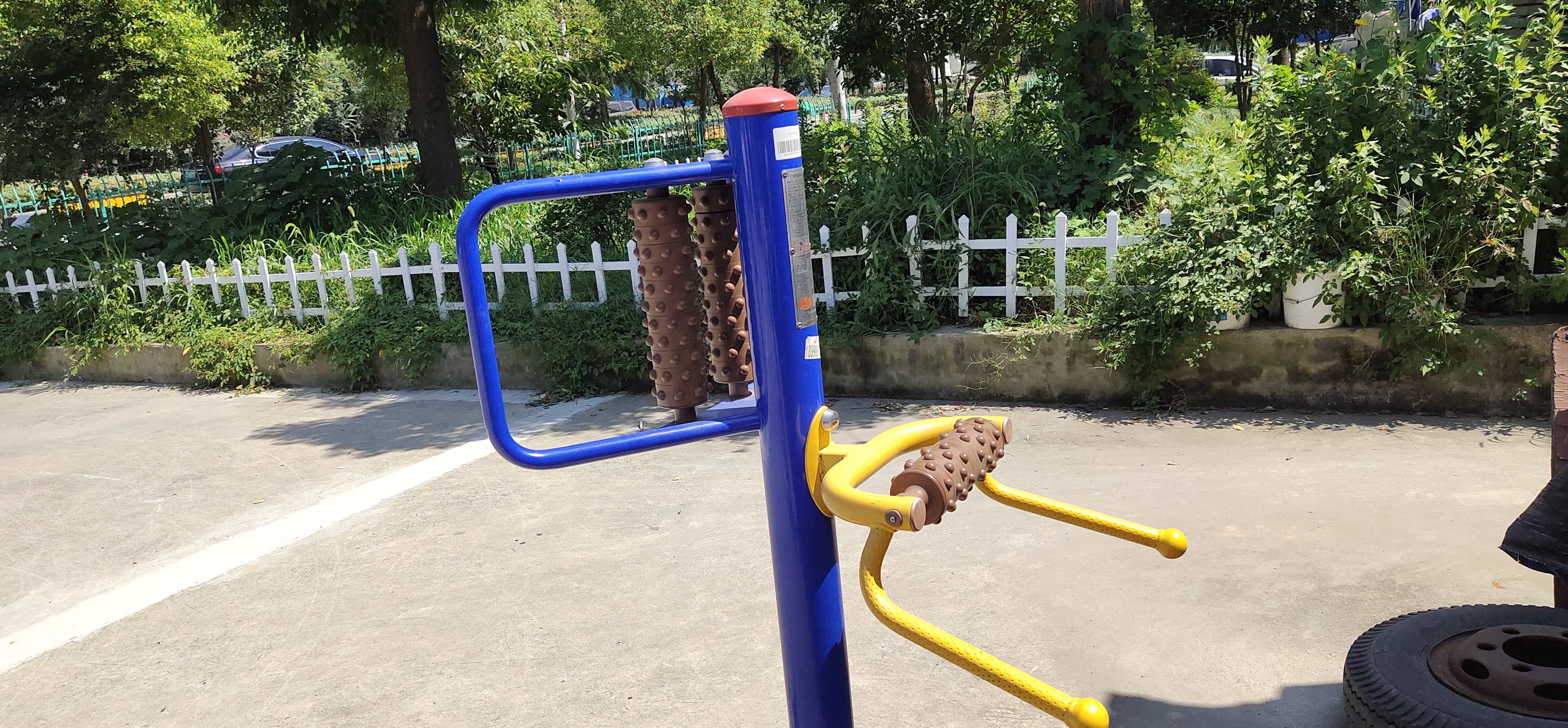 腰背按摩器