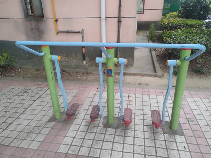 太空漫步器