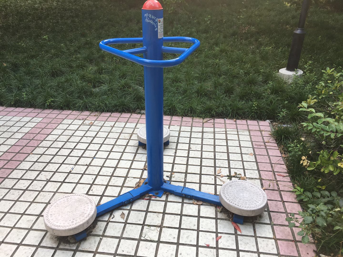 扭腰器