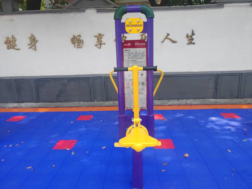 健騎劃船器