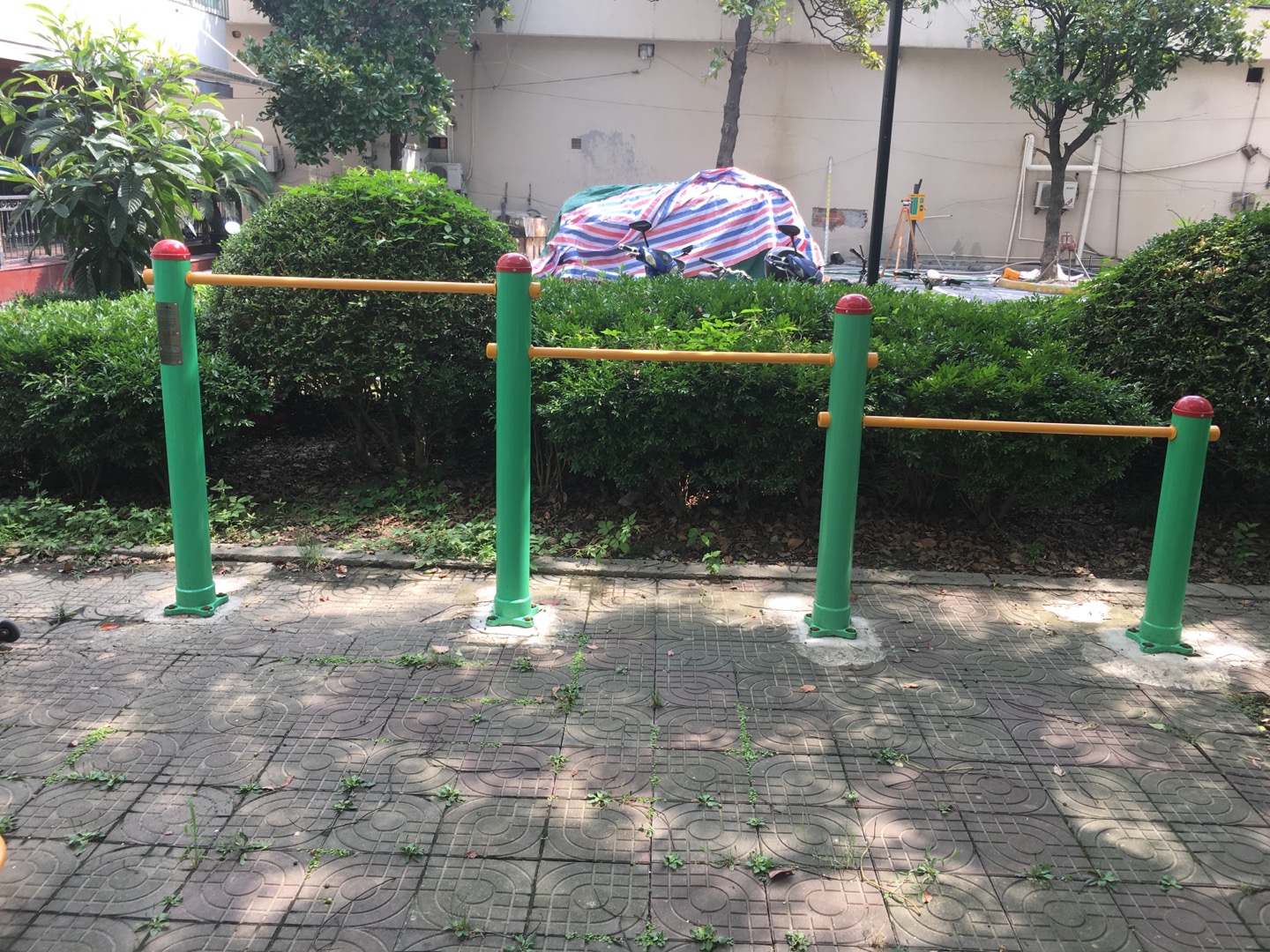 多聯壓腿架
