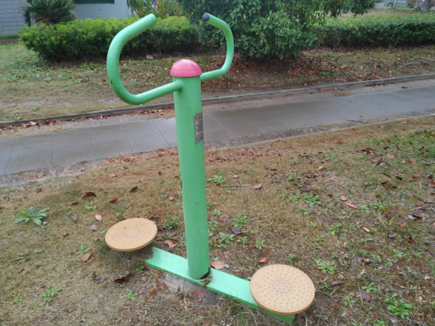 扭腰器