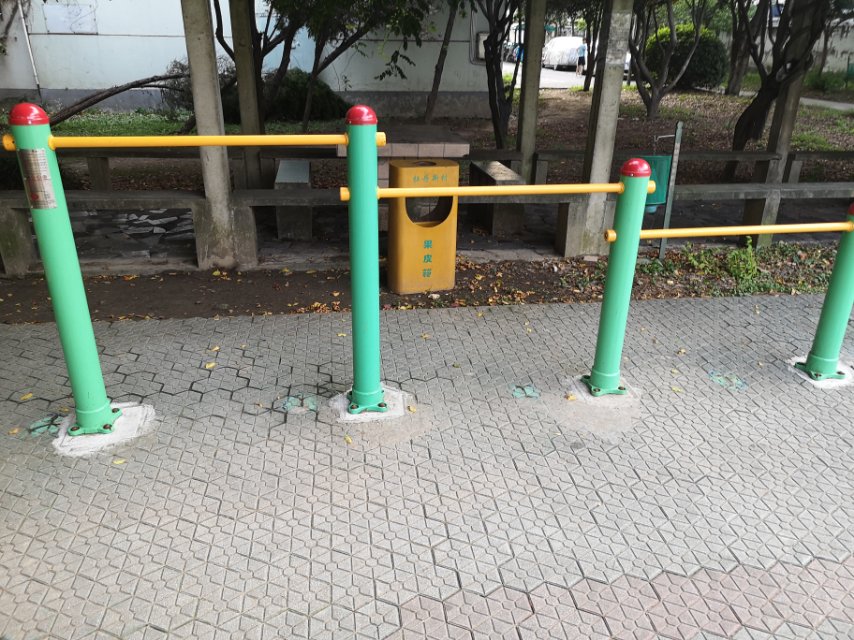多聯壓腿架
