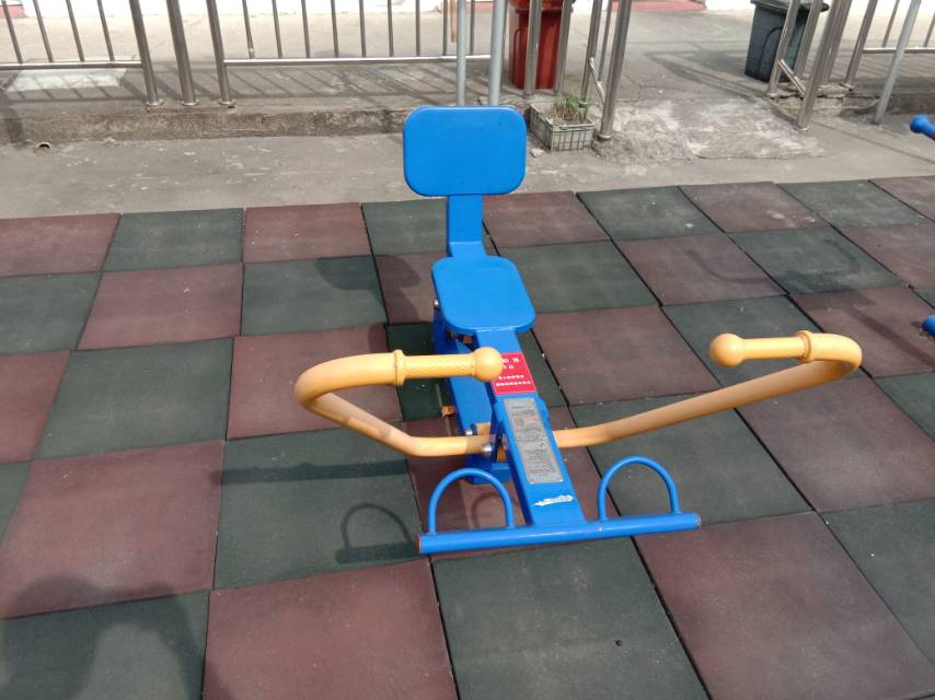 劃船器