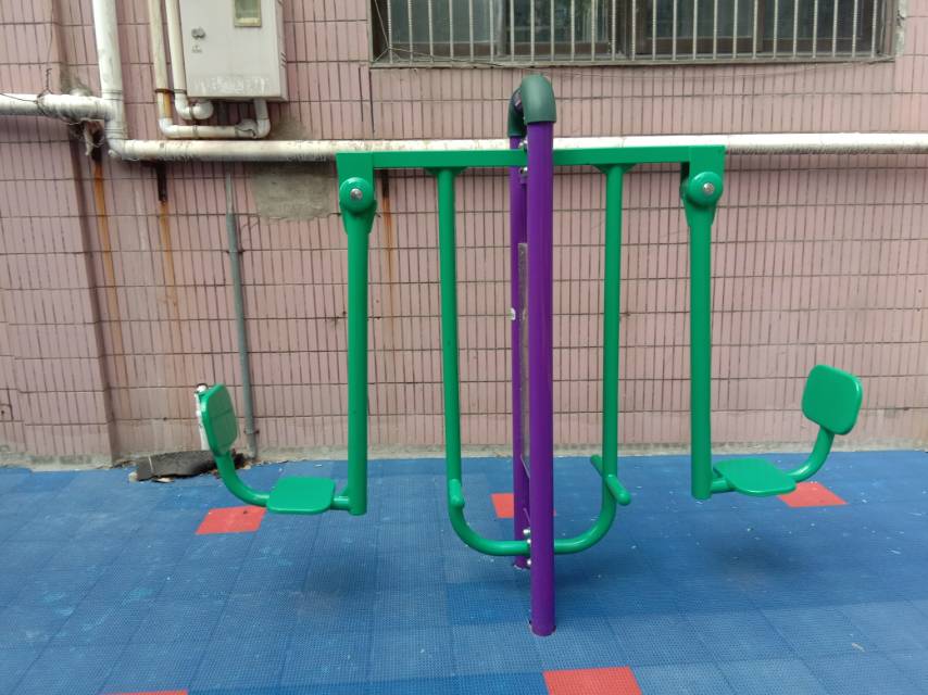 雙位蹬力器
