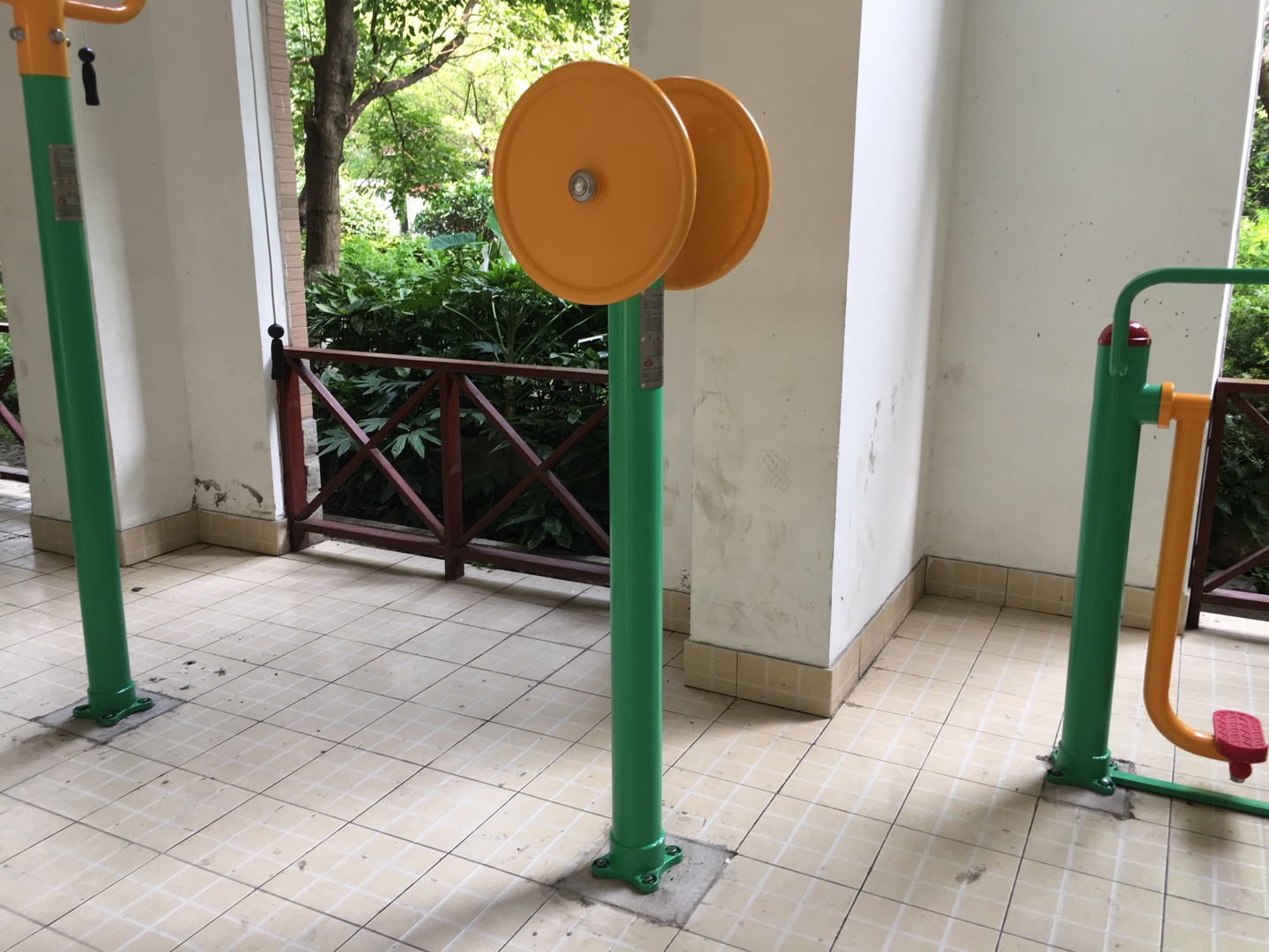 臂力訓練器