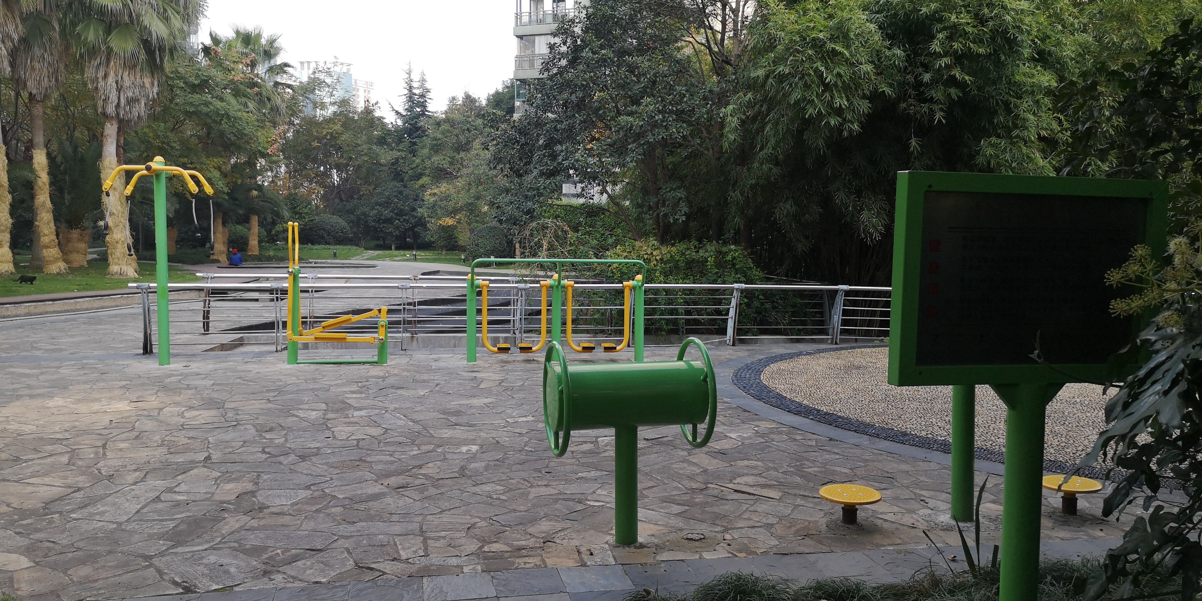 半島花園市民益智健身苑點