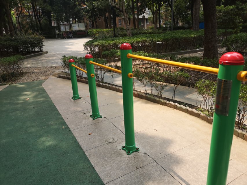 多聯壓腿架