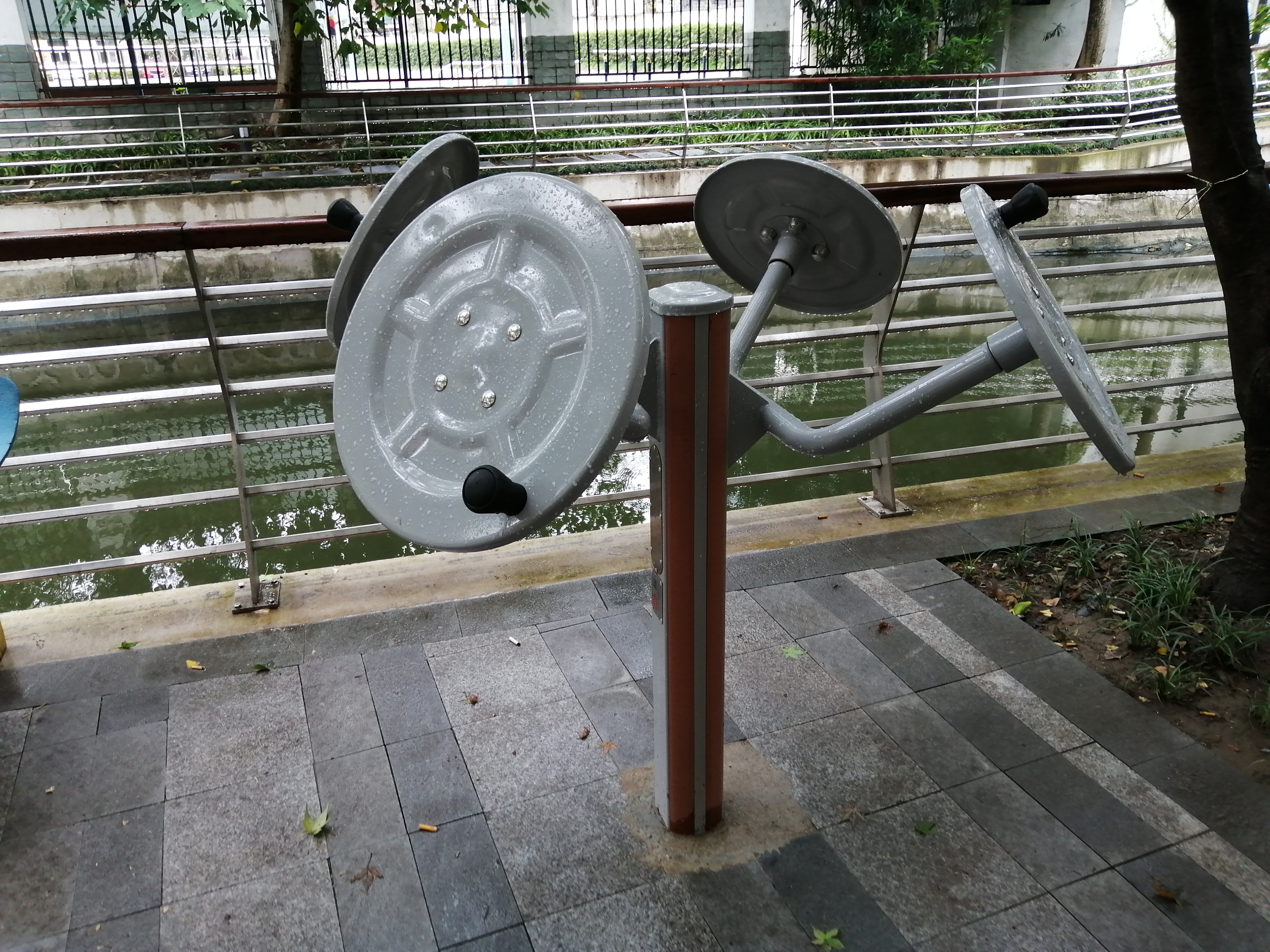 太極揉推器