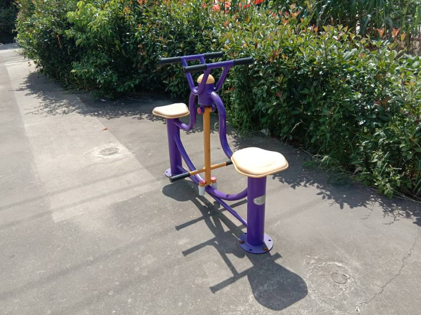 下肢康復器