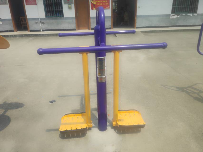 鐘擺器