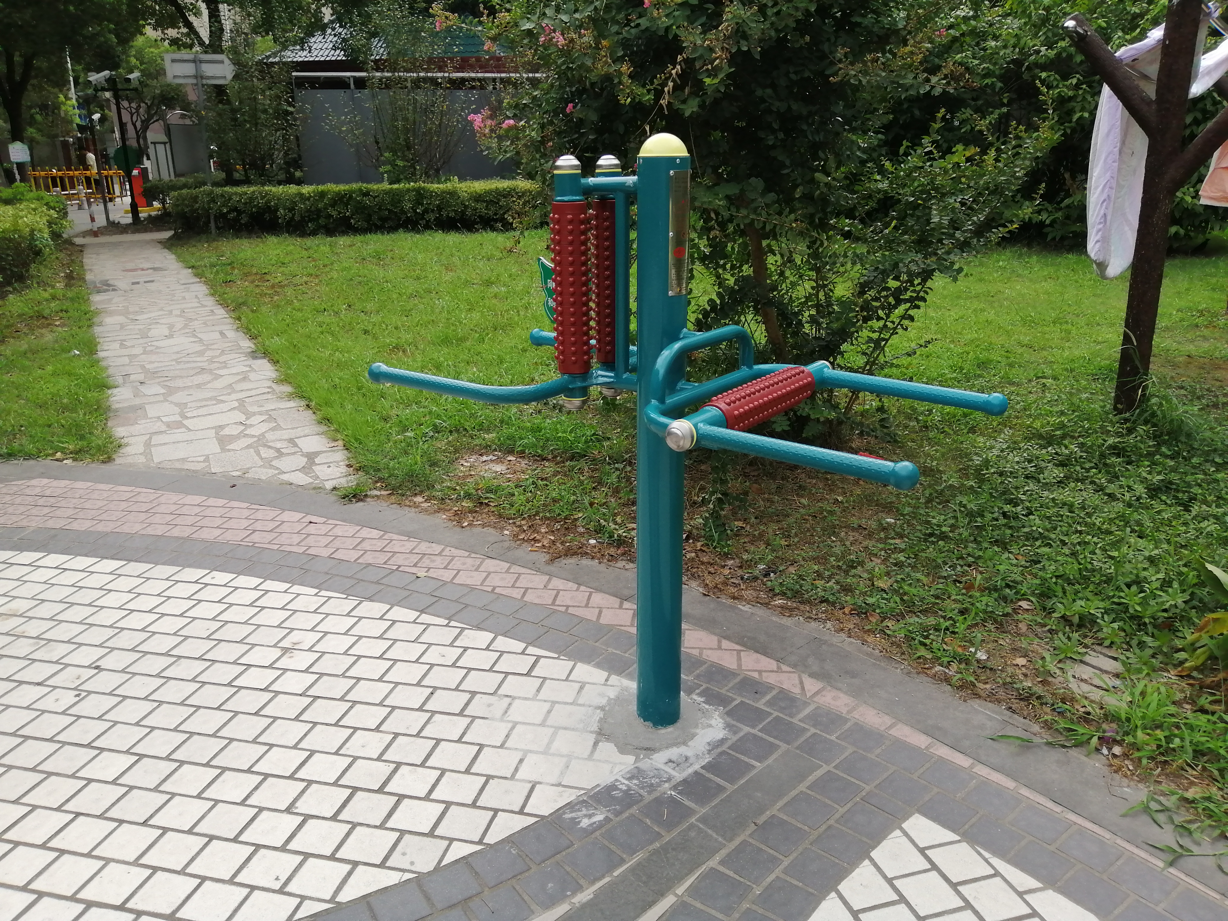 互動式腰背按摩器