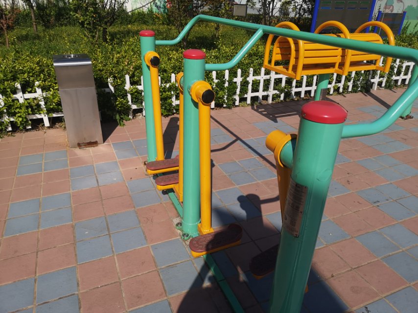 兩聯漫步機